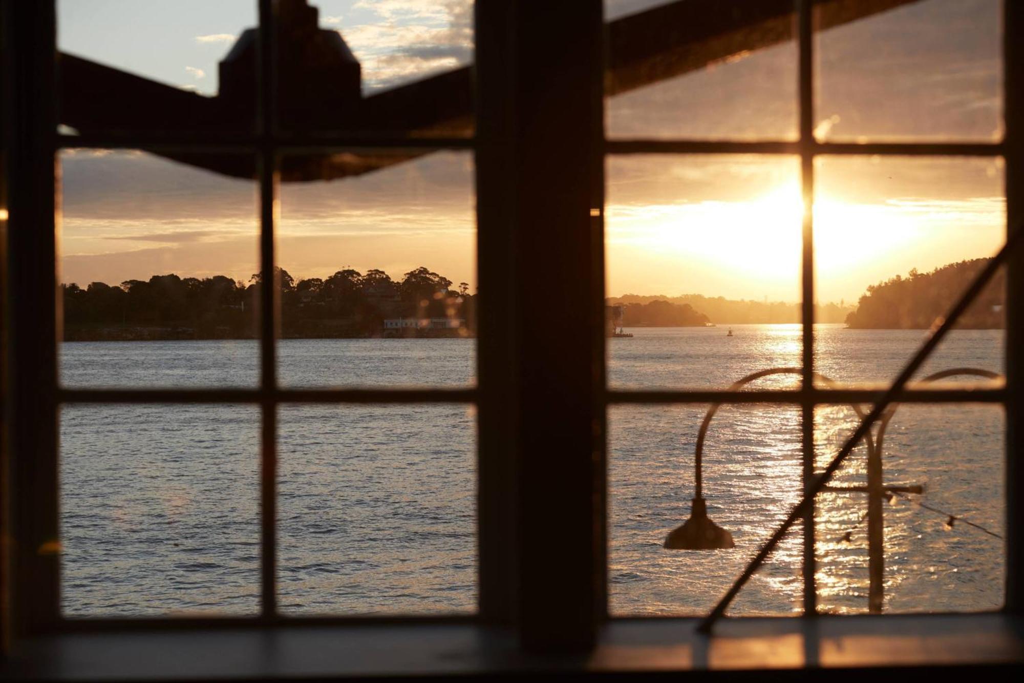 Pier One Sydney Harbour, Autograph Collection Hotel Exterior foto View from the window of the lighthouse